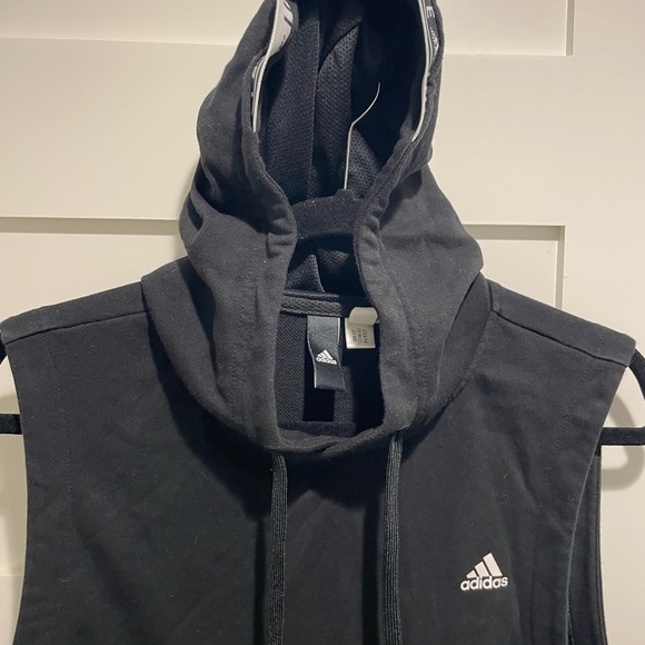 ADIDAS Black Sleeveless Cropped Hoodie - Picture 3 of 9